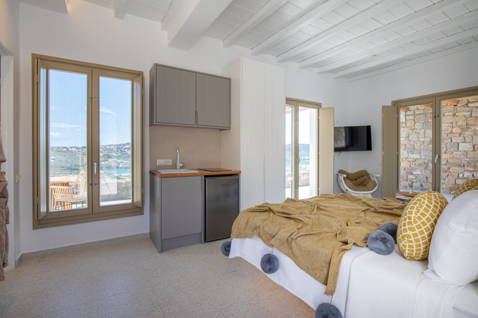 DUE MARI | DELUXE SUITE WITH HOT TUB AND SEA VIEW